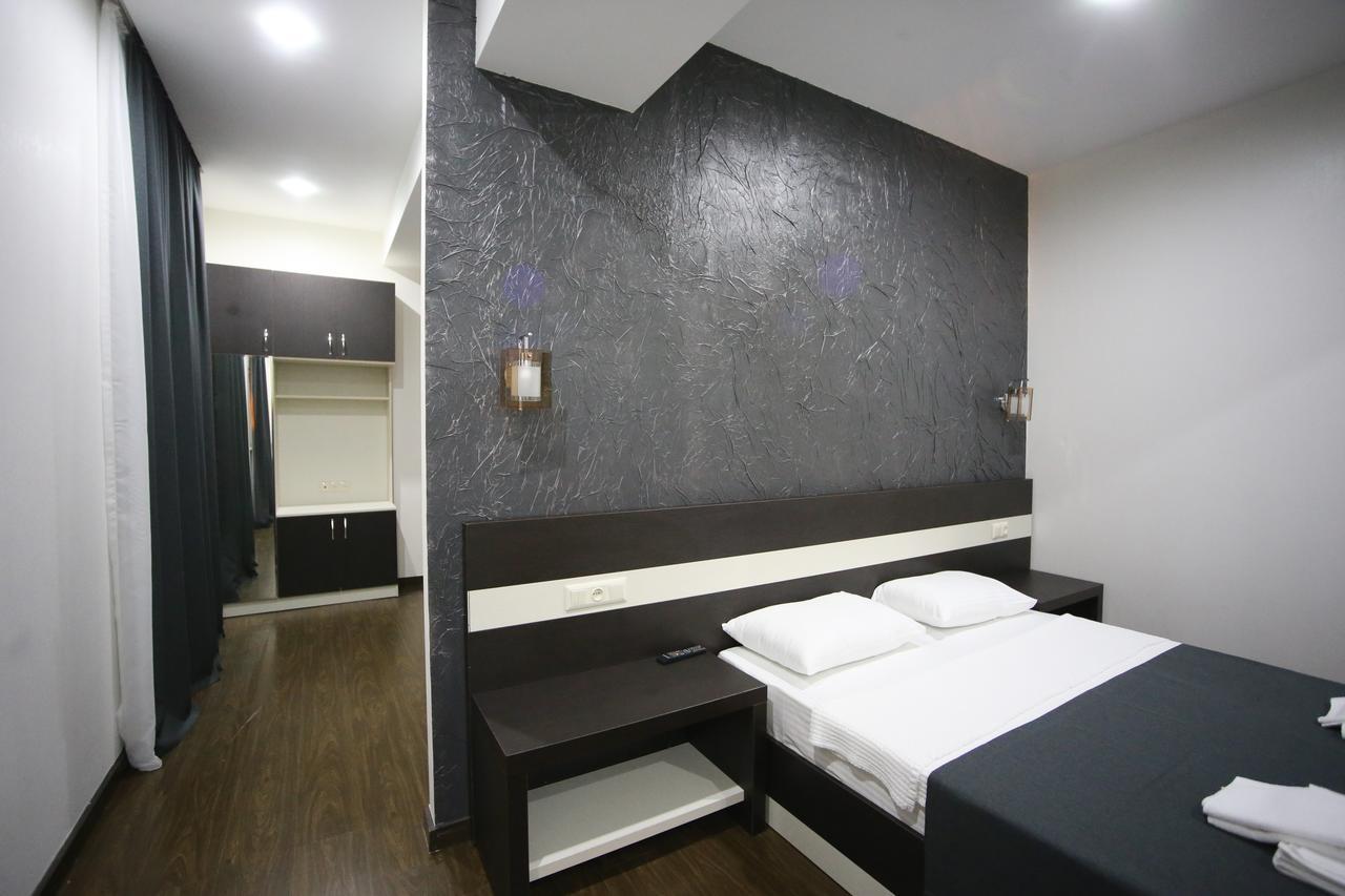 West Tower Hotel Kutaisi Zewnętrze zdjęcie
