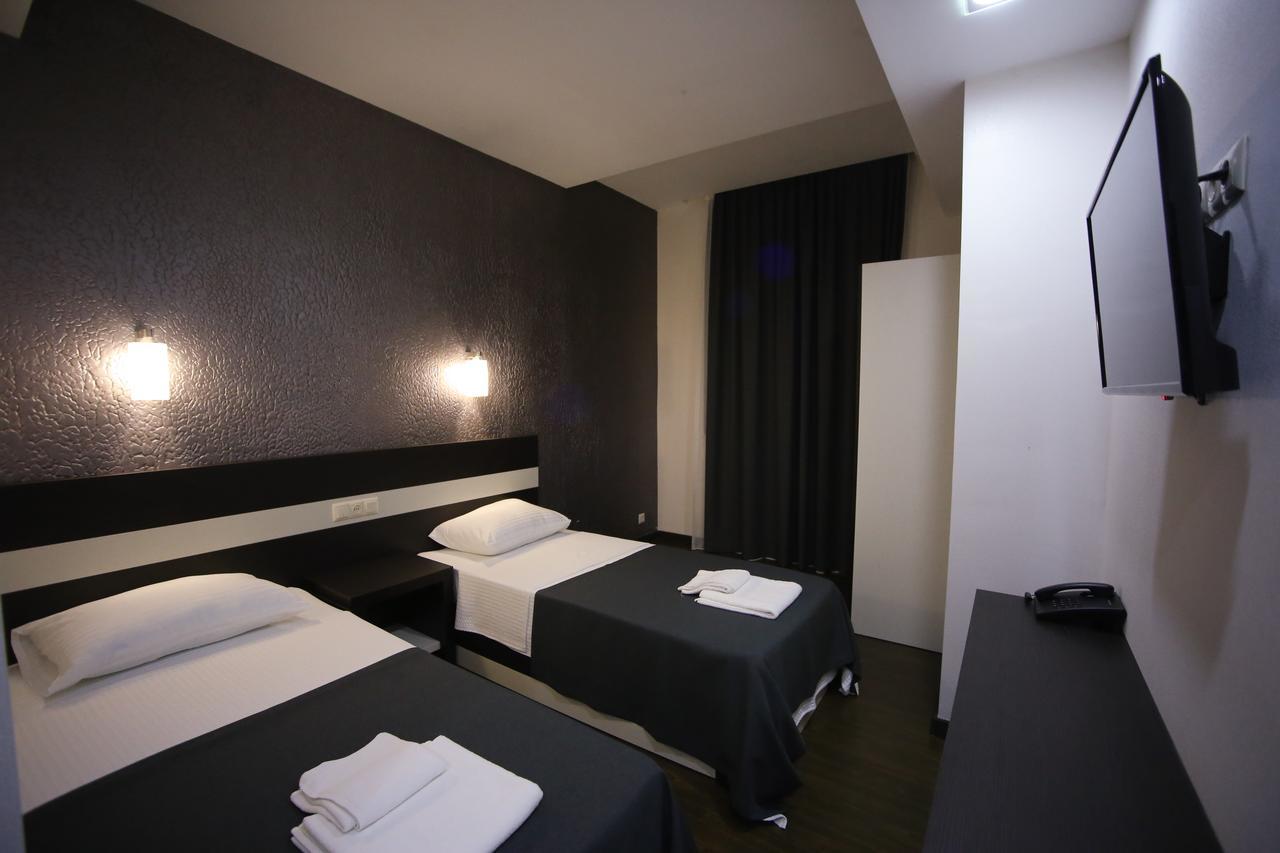 West Tower Hotel Kutaisi Zewnętrze zdjęcie