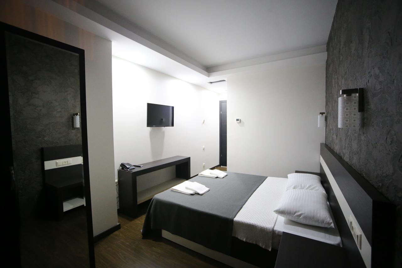 West Tower Hotel Kutaisi Zewnętrze zdjęcie